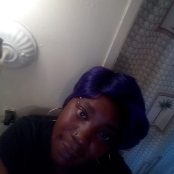 Meet your Posher, May - Picture 1 of 1